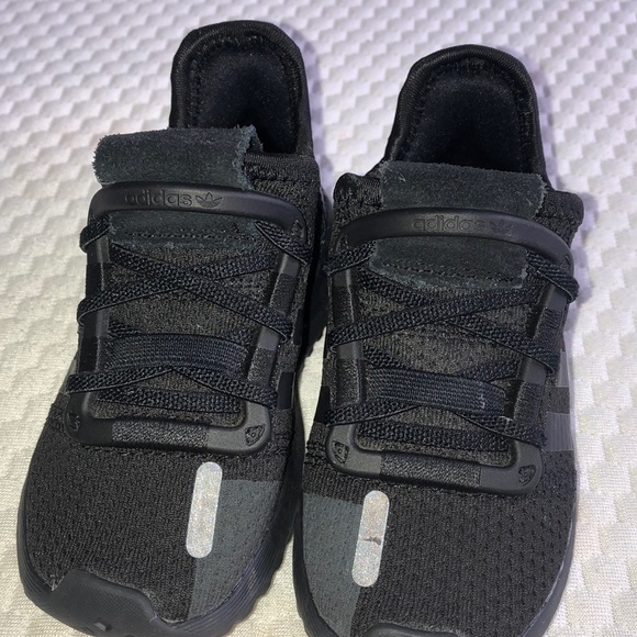 Toddler adidas - Picture 1 of 5